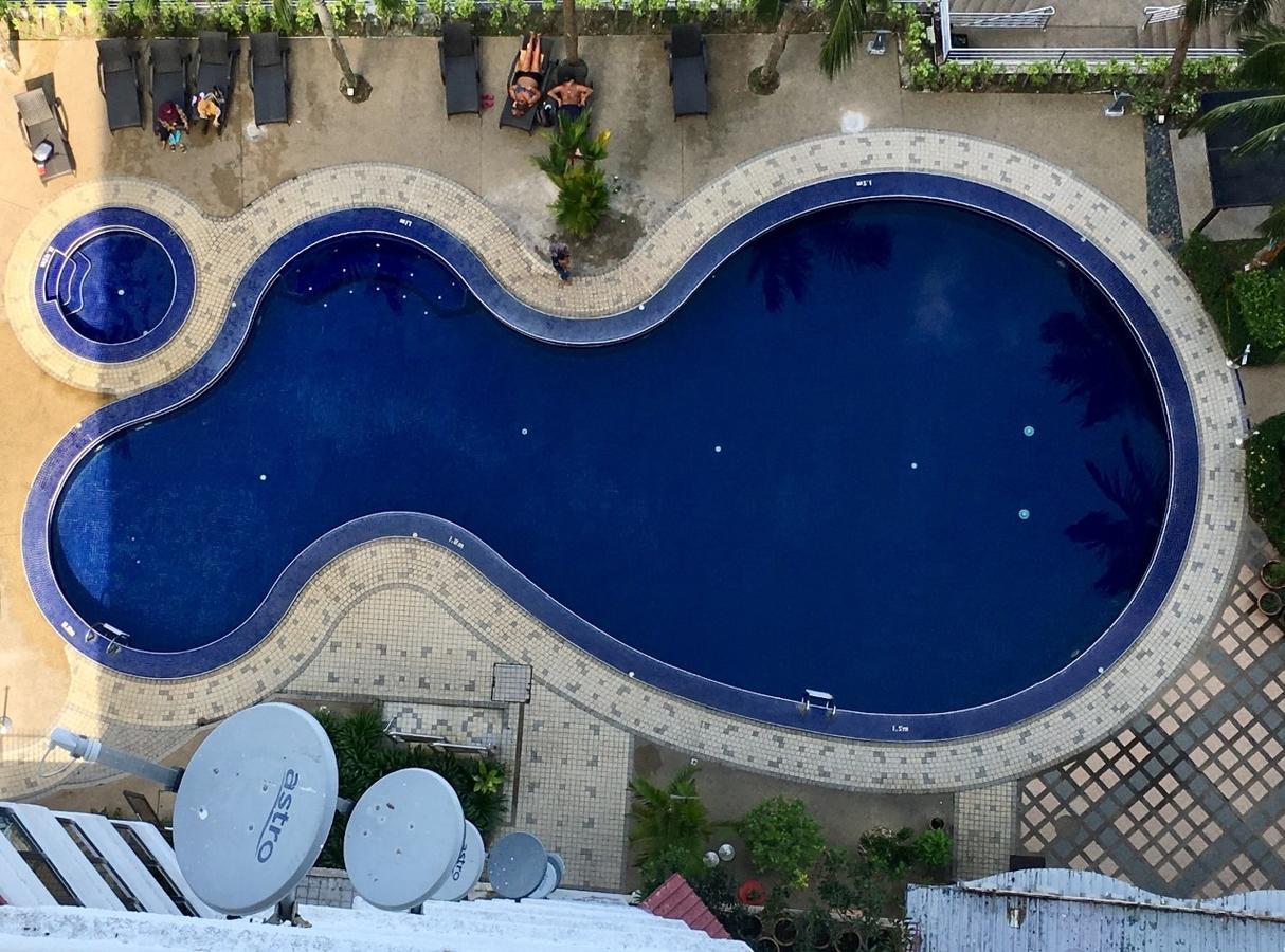 바투 페링기 The Ferringhi Sea View At Sri Sayang 아파트 외부 사진